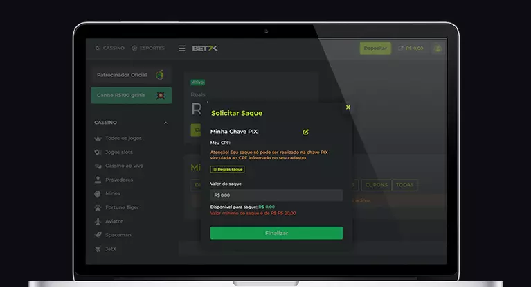Imagem mostra notebook aberto na página de saque da Bet7k